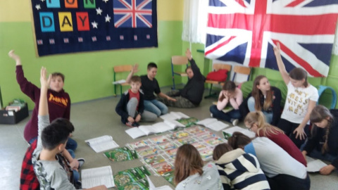 Gra Town - wersja wielkoformatowa, gra edukacyjna, angielski, gra językowa, pomoce dydaktyczne Gra Town - wersja wielkoformatowa, gra edukacyjna, angielski, gra językowa, pomoce dydaktyczne