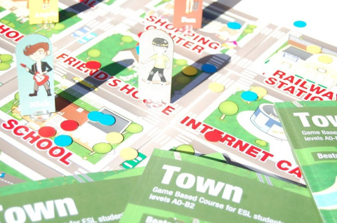 Town - wersja pdf, gra edukacyjna, angielski, gra językowa, pomoce dydaktyczne Town - wersja pdf, gra edukacyjna, angielski, gra językowa, pomoce dydaktyczne